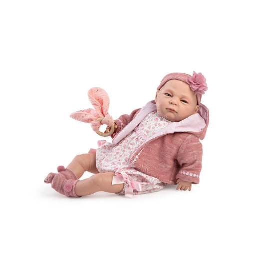 Muñeca Valeria con chaqueta rosa y mordedor – 50 cm